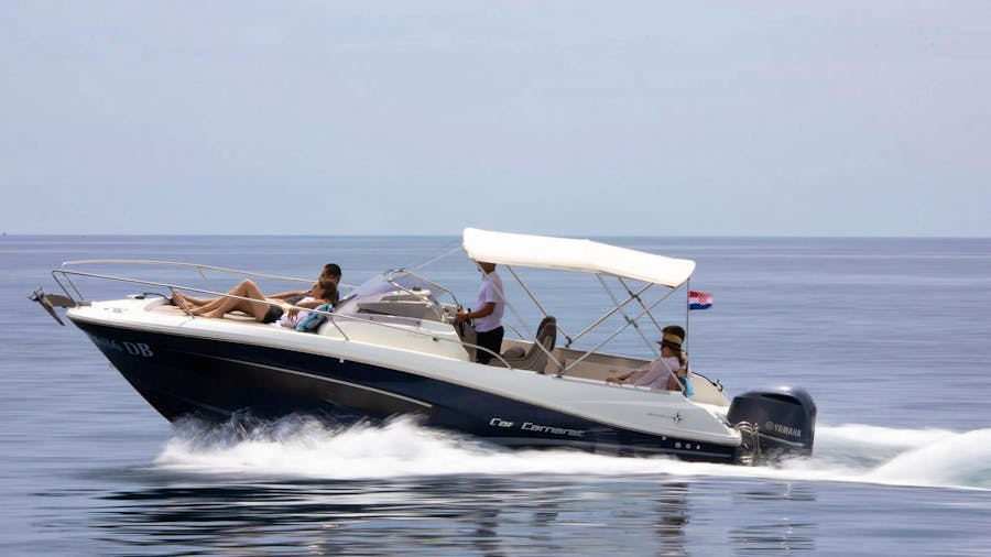 high-class-speedboat-cap-camarat-755wa-jeanneau-dubrovnik-004.jpg